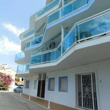 Cenia-turistika Apartment *